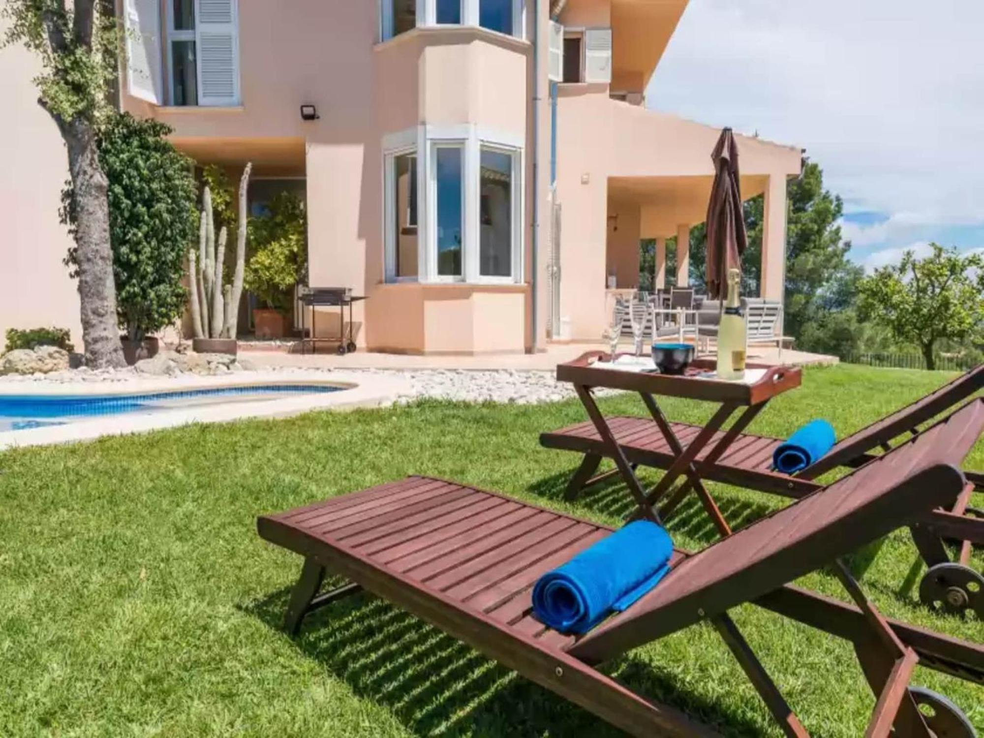 Talaiot 25 With Private Pool In